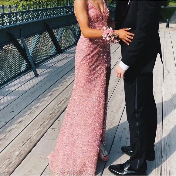 Light pink limited prom dress - Picture 6 of 6